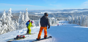 FERIE zimowe w Krynicy Zdrój 2023. Śniadanie i obiadokolacja + narciarskie przedszkole
