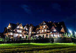 www.hotelzawrat.pl